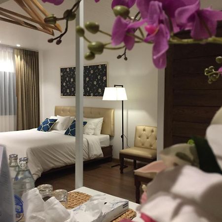 Phetcharat Grand Hotel Maesot Mae Sot Eksteriør bilde