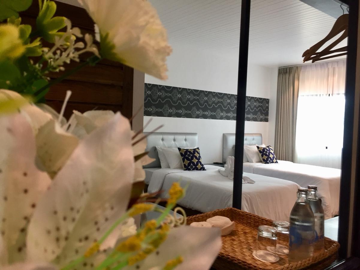 Phetcharat Grand Hotel Maesot Mae Sot Eksteriør bilde