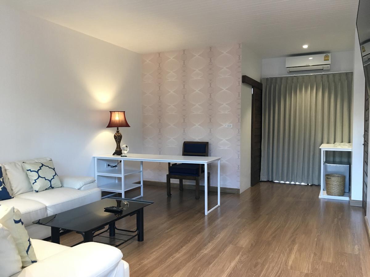 Phetcharat Grand Hotel Maesot Mae Sot Eksteriør bilde