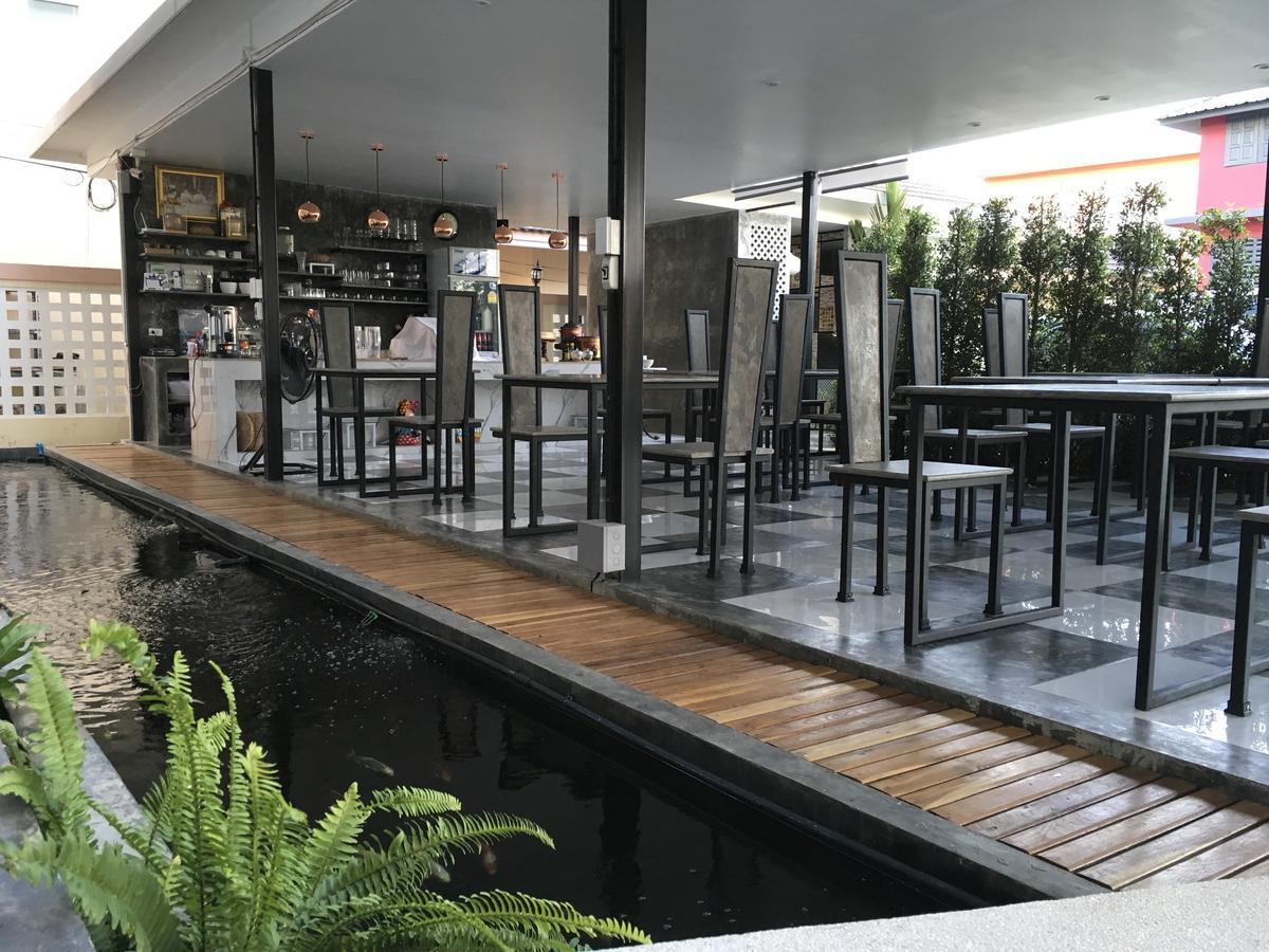 Phetcharat Grand Hotel Maesot Mae Sot Eksteriør bilde
