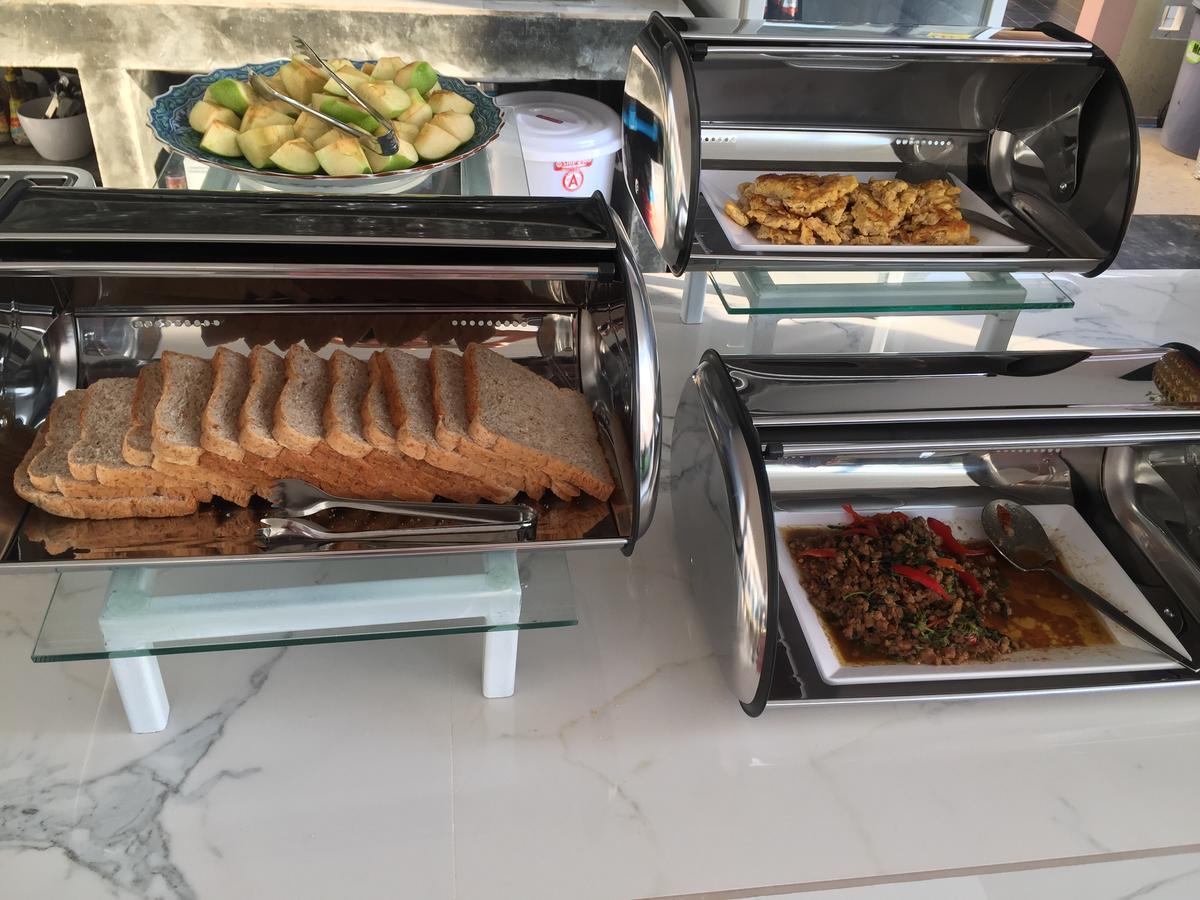 Phetcharat Grand Hotel Maesot Mae Sot Eksteriør bilde