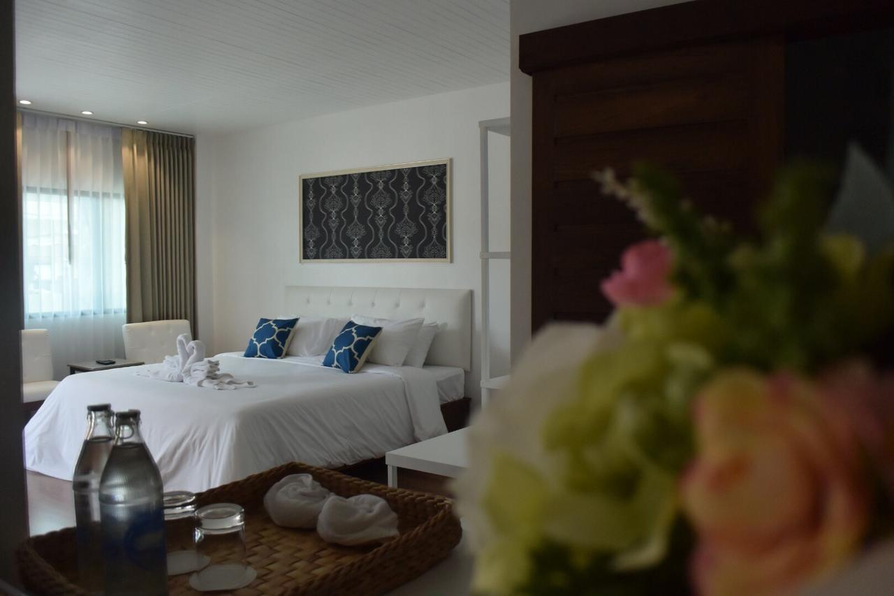 Phetcharat Grand Hotel Maesot Mae Sot Eksteriør bilde