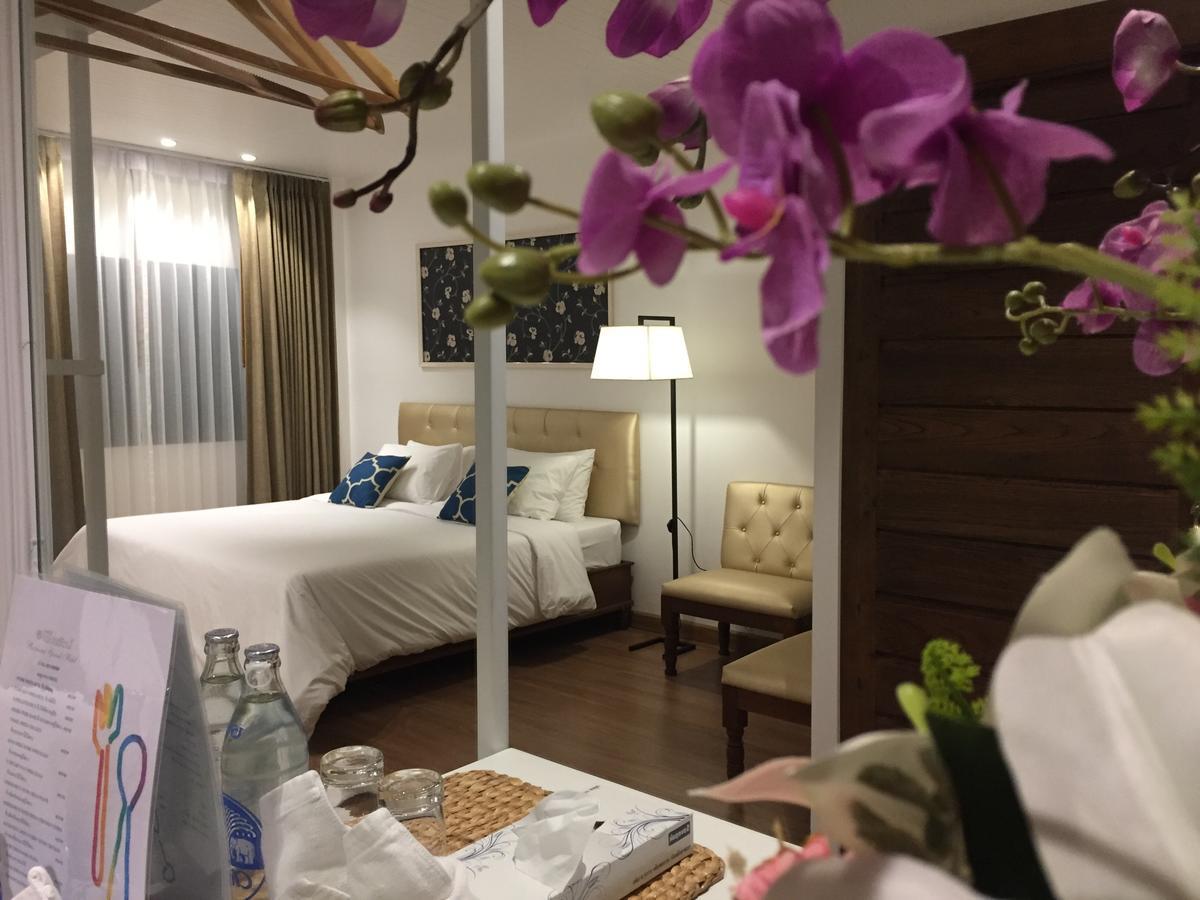 Phetcharat Grand Hotel Maesot Mae Sot Eksteriør bilde