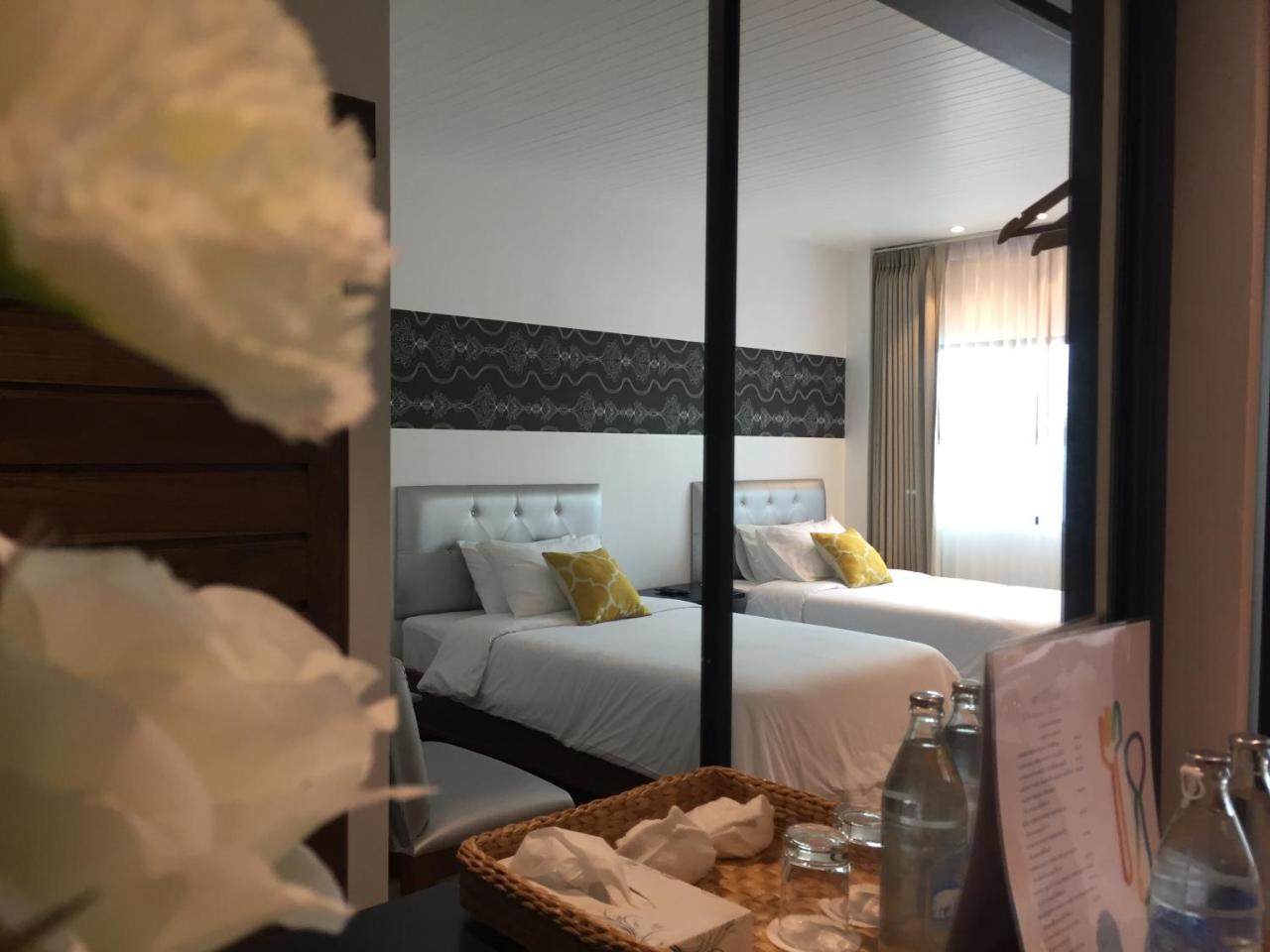 Phetcharat Grand Hotel Maesot Mae Sot Eksteriør bilde
